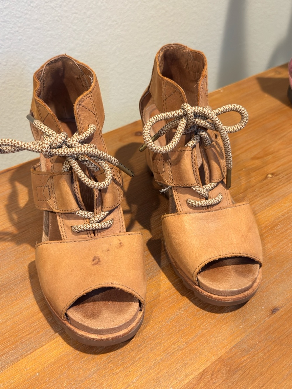 SOREL Joanie Lace Up Leather Wedge Sandals Womens 7